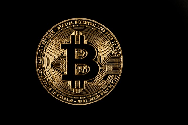 Bitcoin hoje: entenda, em linguagem simples, por que a cripto caiu para o menor nível desde abril